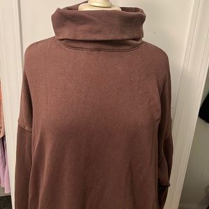 Brown Aerie Turtleneck Sweatshirt w/ Pockets.